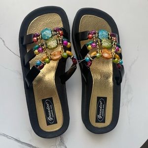 Grandco Women's Mystical Slide Sandal